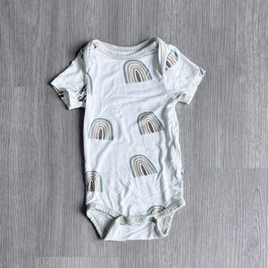 Kyte Baby Aloe Rainbow Bodysuit- Size 3M